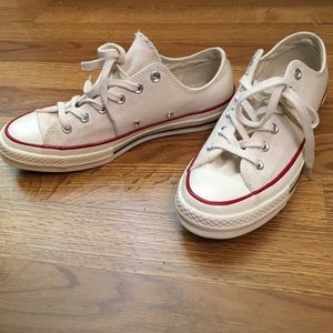 Classic white converse low tops